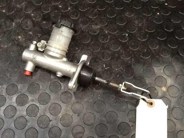 Foto 1ª: Bomba Embrague Nissan Terrano 2.7 TD (1996)