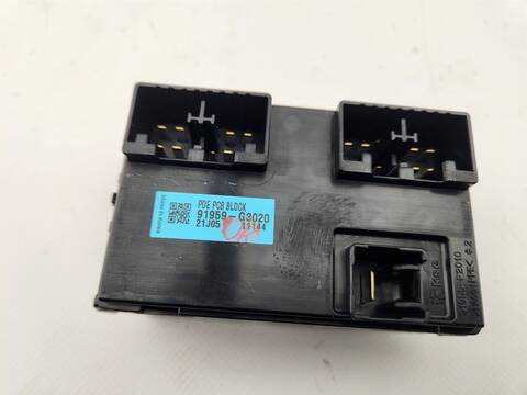 Foto 3ª: Caja Reles Fusibles Hyundai i30 KLASS LR 119CV 88KW [G3LF] (2022)