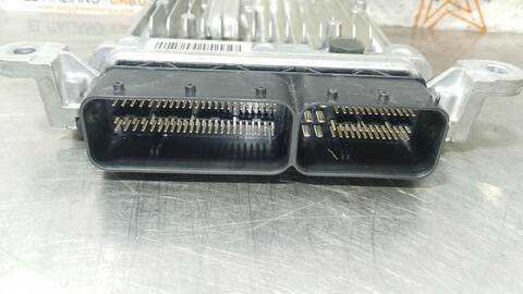 Foto 4ª: Centralita Motor ECU Mercedes Clase C 160 C 200 CDI BLUEEFFICIENCY 204.001) 136CV 100KW [OM651913] (2014)