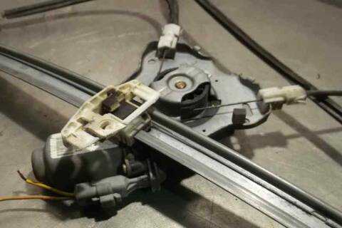 Foto 4ª: Elevalunas Eléctrico Delantero Derecho Citroen Xsara BERLINA (1997)