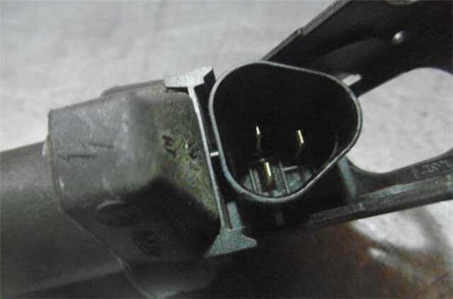 Foto 3ª: Modulo Encendido Peugeot 207 1.4 CONFORT [1.4 LTR. - 70 KW 16V VTI CAT (8FS - EP3)] [8FS (EP3)]