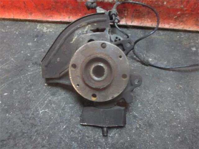Foto 3ª: Mangueta Delantera Izquierda Peugeot 406 2.2 HDI [4HX (DW12TED4/FAP)]