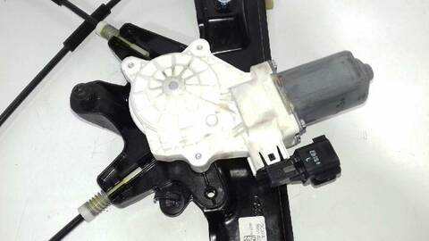 Foto 2ª: Elevalunas Eléctrico Delantero Izquierdo Ford Focus TREND 115CV 85KW [T1DA] (2014)