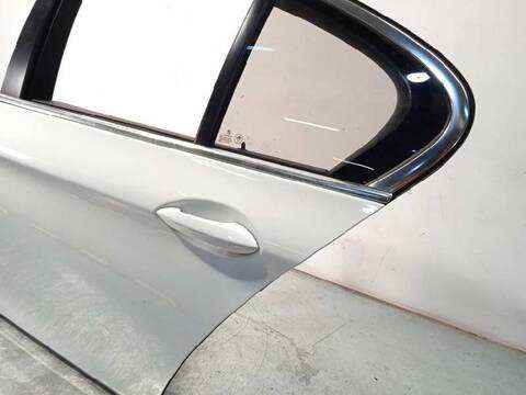 Foto 3ª: Puerta Trasera Izquierda Bmw Serie 5 518 520 D 190CV 140KW [B47D20A] (2017)