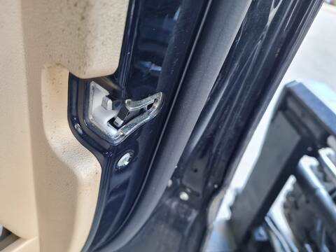 Cerradura Puerta Delantera Derecha Mercedes Clase ML 320 3.0 CDI W164) 224CV 165KW 164.122)