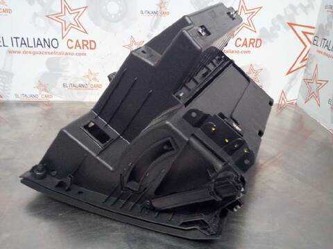 Foto 4ª: Guantera Seat Leon STYLE 115CV 85KW [DDY] (2017)