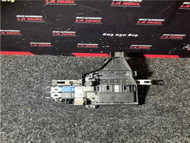 Caja Reles Fusibles Renault Express 1.5 ADVANCE [1 5 LTR. - 70 KW BLUE DCI DIESEL FAP] 95CV 04.2021 )