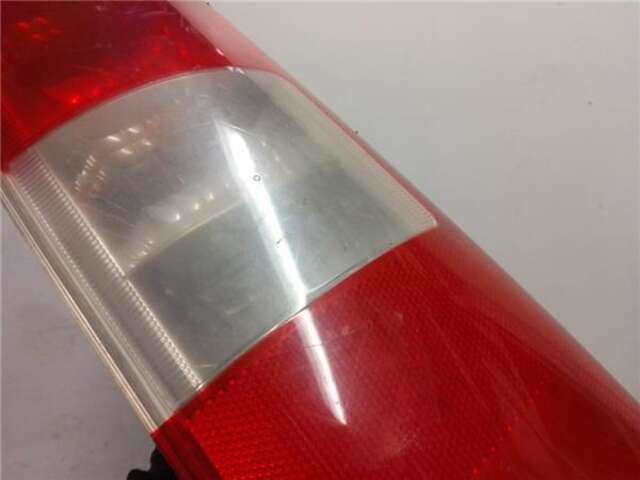 Foto 2ª: Piloto Trasero Derecho Ford Transit 1.8 FURGÓN FT 200S BASE (2009- ) [1.8 LTR. - 66 KW TDCI CAT] CONNECT (TC7)(2002 _) [R3PA]