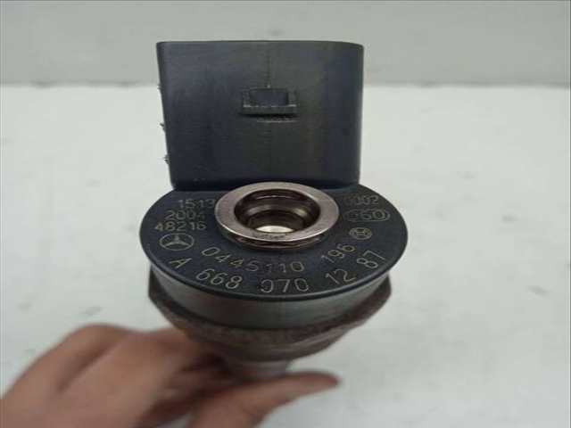 Foto 2ª: Inyectores Mercedes Clase A 140 1.7 CDI DIESEL CAT 95CV 70KW [OM668942] (2004)