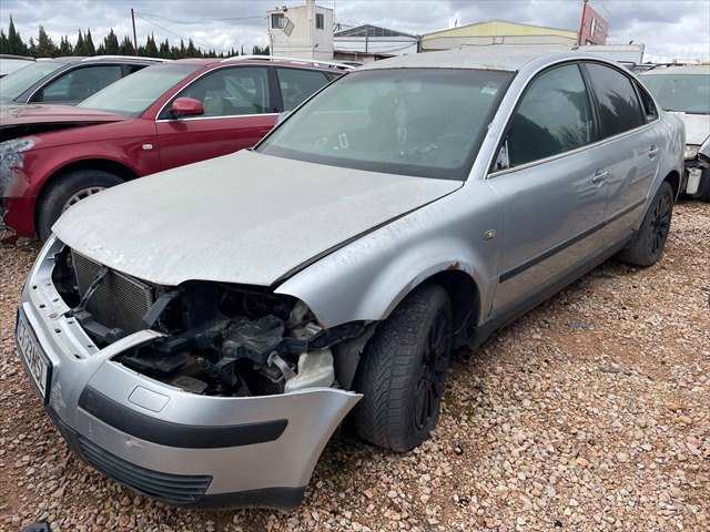 Mangueta Delantera Derecha Volkswagen Passat 1.9 TDI 130cv