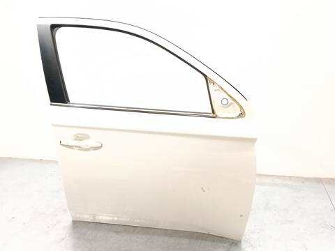 Puerta Delantera Derecha Mitsubishi Outlander 2.0 HYBRID 4WD GG2W) 121CV 89KW