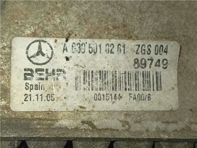 Foto 2ª: Intercooler Mercedes Vito 2.1 109 CDI LARGO (639.603) [2.1 LTR. - 65 KW CDI CAT]