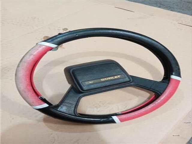 Volante Toyota Starlet 1.0