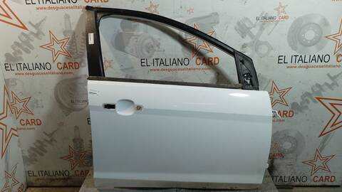 Puerta Delantera Derecha Ford Focus TITANIUM 109CV 80KW