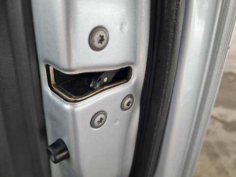 Cerradura Puerta Delantera Derecha Toyota Land Cruiser 3.0 D4-D VX 163CV 120KW