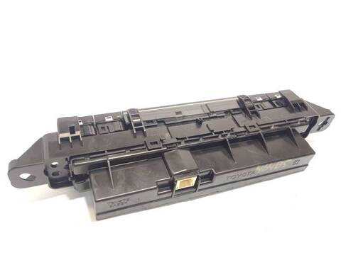 Foto 4ª: Mando Climatizador Toyota Prius BASIS 122CV 90KW [2ZRFXE] (2020)