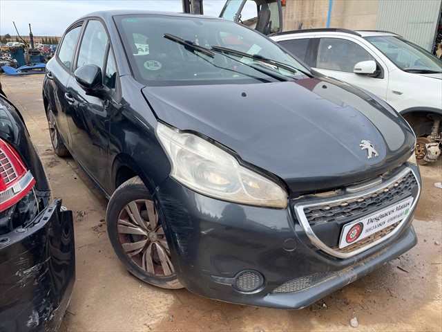 Foto 2ª: Puerta Delantera Derecha Peugeot 208 1.4 HDI 68cv [8H01] (2014)