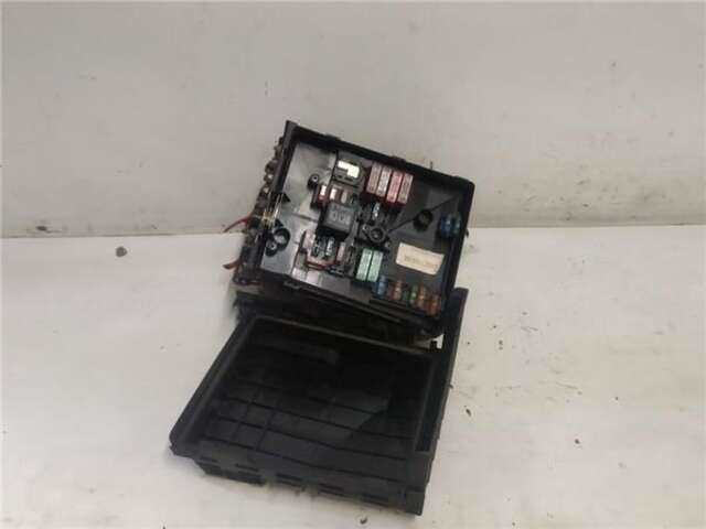 Foto 3ª: Caja Reles Fusibles Volkswagen Golf 1.9 TDI [BXE]