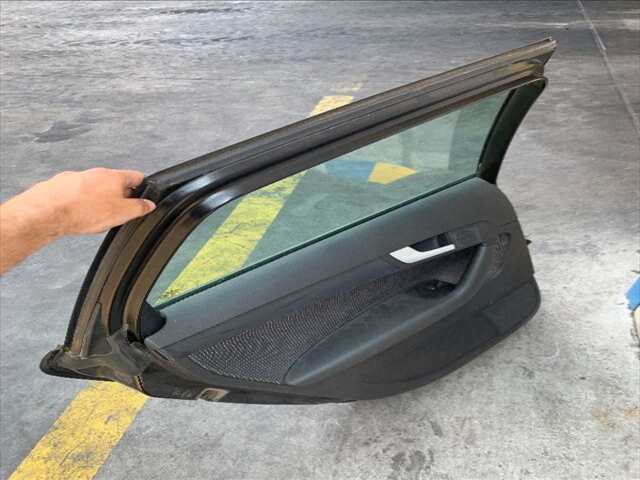 Foto 2ª: Puerta Trasera Izquierda Audi A3 1.6 G (2005)