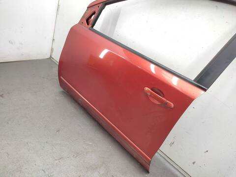 Foto 2ª: Puerta Delantera Izquierda Nissan Note 1.5 DCI 86CV 63KW [K9K] (2006)