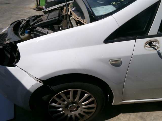 Aleta Delantera Izquierda Fiat Punto 1.3 JTD 2006-2012