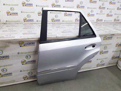 Foto 3ª: Puerta Trasera Izquierda Mercedes Clase ML 280 3.0 CDI 190CV 7V [642940] (2005)