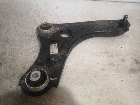 Foto 2ª: Brazo Suspension Delantero Derecho Dacia Sandero H4DF4 (2024)