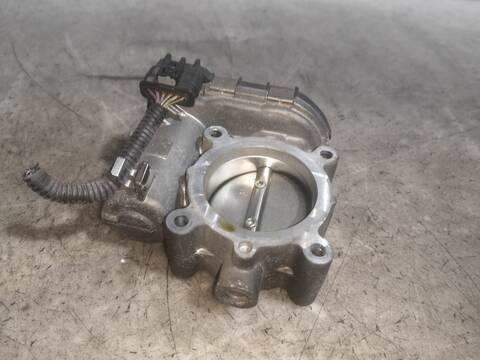 Foto 3ª: Caja Mariposa Mercedes Clase B 150 270910 (2012)