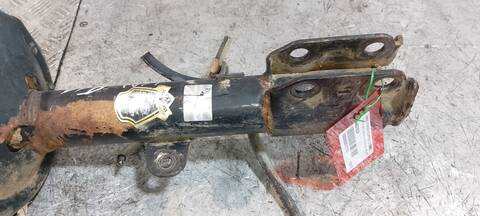 Foto 2ª: Amortiguador Delantero Derecho Toyota Rav4 2.0 D-4D EXECUTIVE 4X4 2003 ) 116CV 85KW [1CDFTV] (2005)