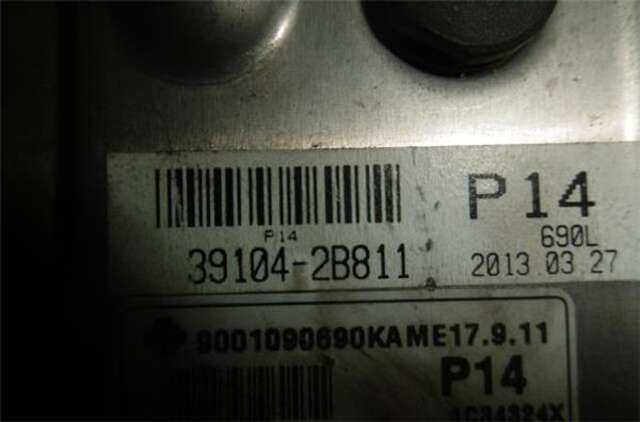 Foto 3ª: Centralita Motor ECU Hyundai ix20 1.4 STYLE [1.4 LTR. - 66 KW CRDI CAT]