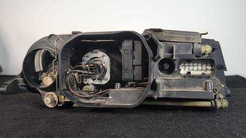 Foto 2ª: Faro Izquierdo Volkswagen Touareg TDI R5 174CV 128KW (2003)