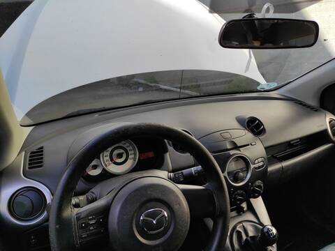 Salpicadero Mazda 2 ZJ BERLINA
