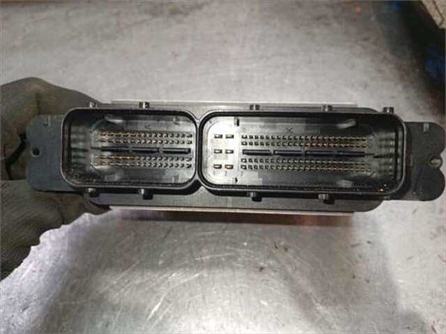 Foto 3ª: Centralita Motor ECU Volkswagen Golf 1.2 EDITION BLUEMOTION TECH. [1.2 LTR. - 77 KW TSI]