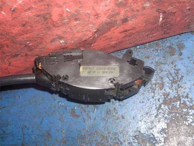 Foto 2ª: Mando Multifuncion Mercedes Clase CLK 320 3.2 V6 18V CAT 218CV 160KW (209.365) M112 E32 [M 112.955]