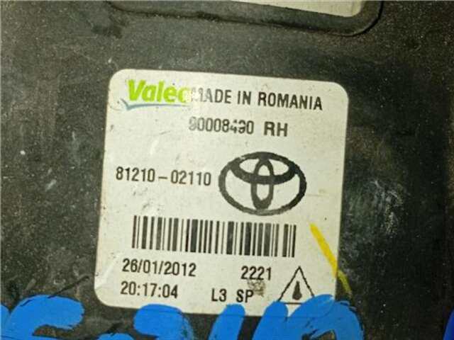 Foto 2ª: Faro Antiniebla Delantero Derecho Toyota Auris 1.6 [1ZR-FAE]