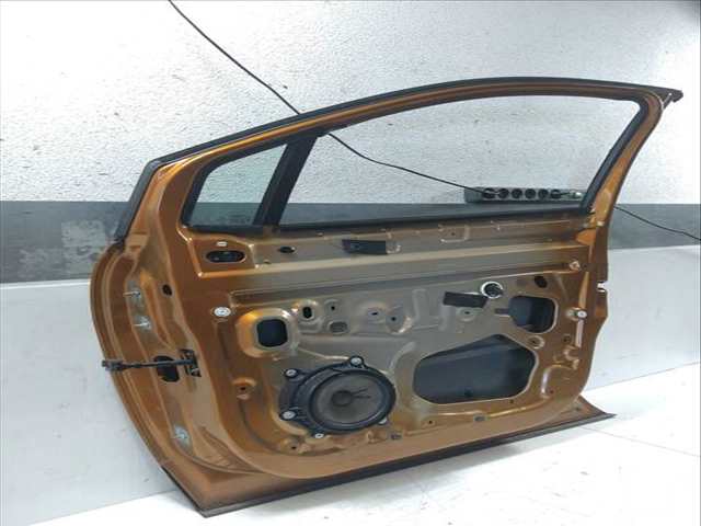 Foto 3ª: Puerta Delantera Derecha Renault Captur 0.9 TCE 90 CV 66KW [H4B408]