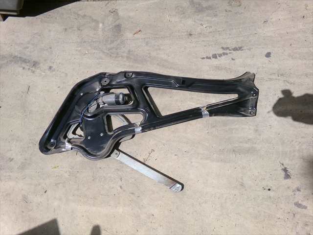 Foto 2ª: Elevalunas Eléctrico Delantero Derecho Mercedes Sprinter 2.2 CDI W903,1995-2006 [611987] (2005)