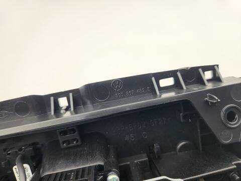 Foto 3ª: Luz Interior Volkswagen Tiguan R LINE 150CV [DTSB] (2023)