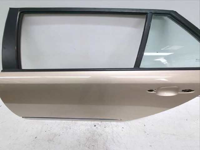 Foto 2ª: Puerta Trasera Izquierda Kia Carens 2.0 CRDI 140 140CV [D4EA] (2006)