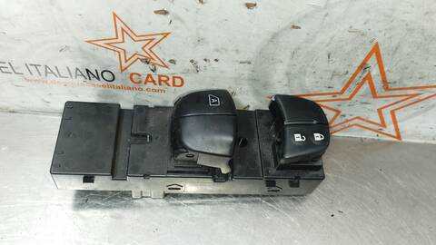 Foto 3ª: Botonera Elevalunas Nissan Micra ACENTA 90CV 66KW [H4B] (2018)