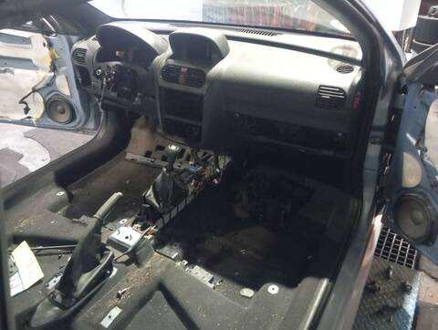 Foto 2ª: Salpicadero Opel Tigra ENJOY 90CV 66KW [Z14XEP] (2005)