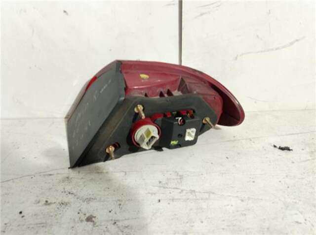 Foto 2ª: Piloto Trasero Izquierdo Alfa Romeo 166 2.4 JTD (175 CV) [841G000]