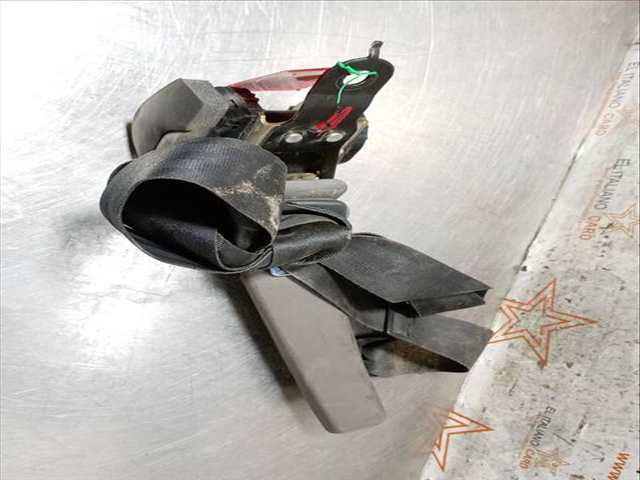 Foto 4ª: Cinturón Trasero Izquierdo Nissan Terrano SLX 3-PTAS.) 101CV 74KW [TD27T] (1995)