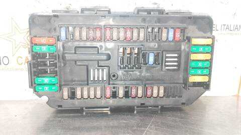 Caja Reles Fusibles Bmw Serie 3 315 318D M SPORT 150CV 110KW