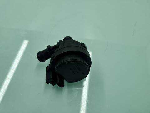 Foto 4ª: Bomba de Agua Volkswagen Tiguan SPORT BMT 150CV 110KW [DFGA] (2020)