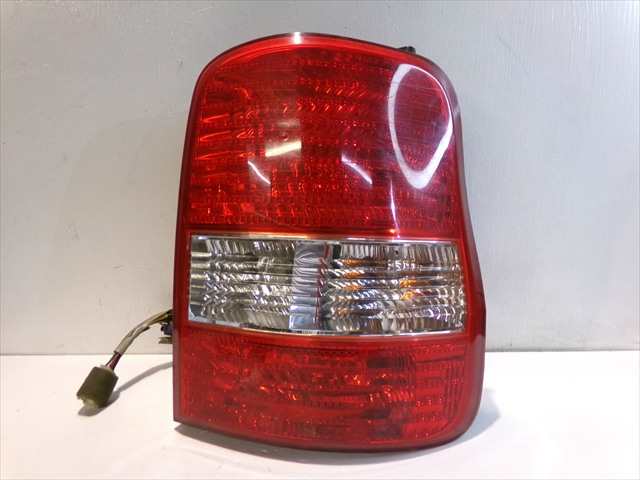 Piloto Trasero Derecho Kia Carnival 2.9 CRDI 2001-2006