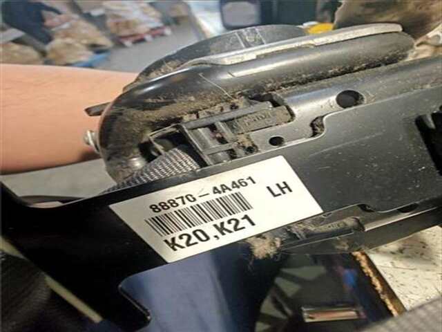 Foto 3ª: Cinturón Delantero Derecho Hyundai H1 2.5 FURGÓN 2 PUERTAS TRASERAS [2.5 LTR. - 103 KW CRDI CAT] [4CB]