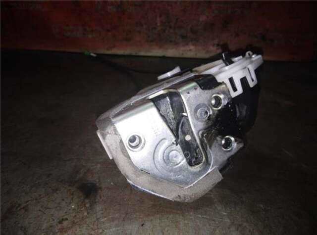 Cerradura Puerta Delantera Derecha Toyota Yaris 1.5 TS [1.5 LTR. - 77 KW 16V CAT]