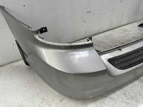 Foto 2ª: Paragolpes Trasero Kia Carnival 2.9 CRDI LX AUT. 144CV [J3] (2001)