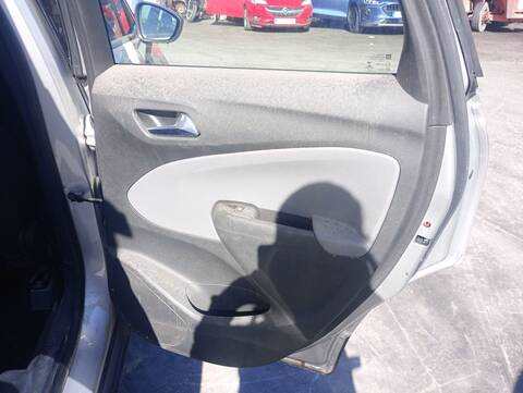 Tapizados Cartoneras Opel Crossland INNOVATION 131CV 96KW